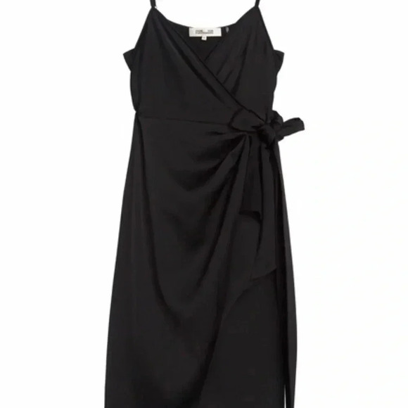 Diane Von Furstenberg Avila Wrap Dress - Picture 5 of 10